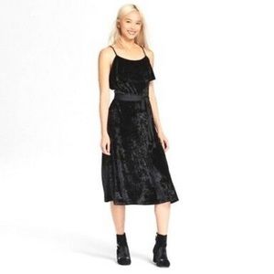 Who What Wear crushed velvet midi-dress. Size XS.